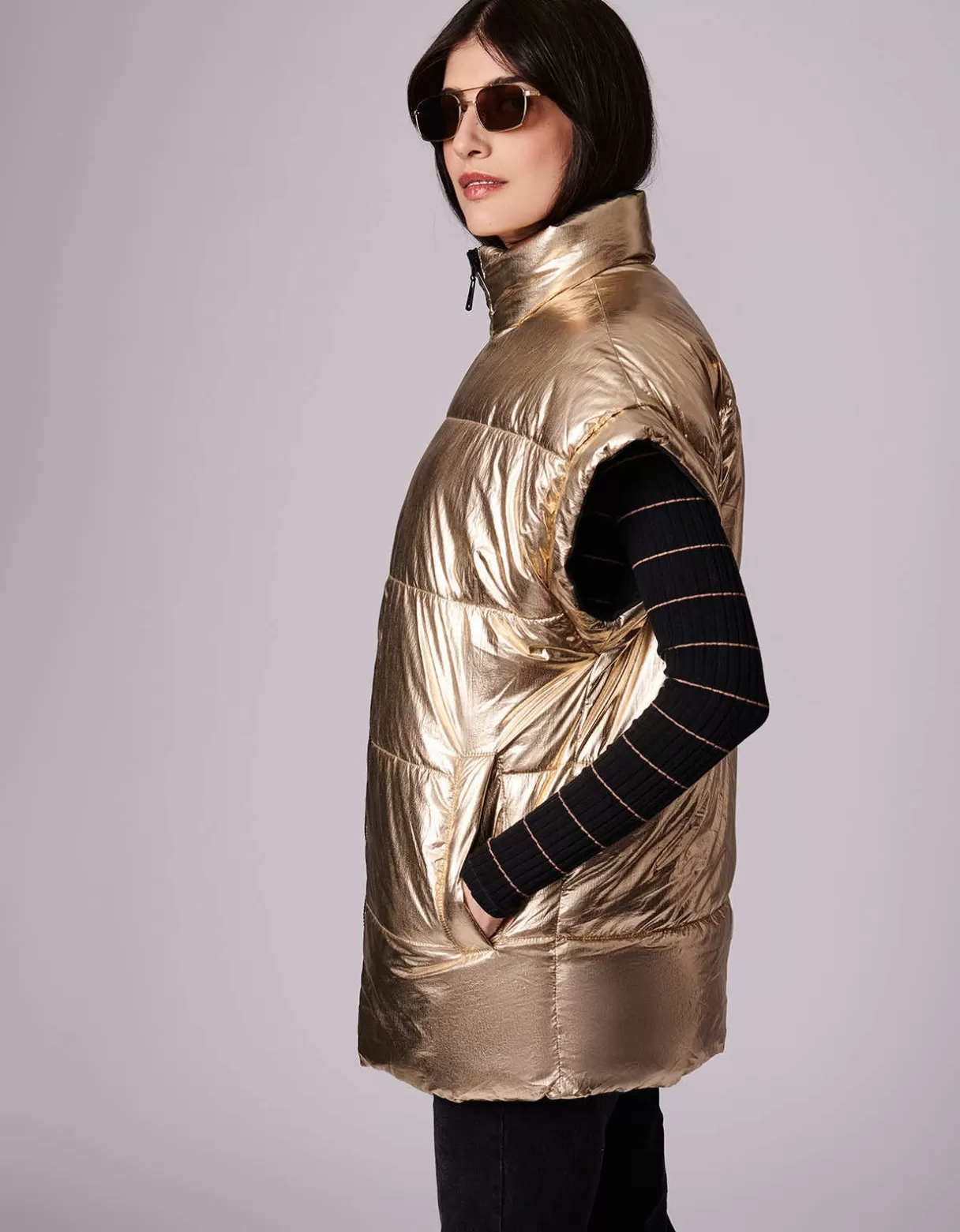 chalet_chic_reversible_puffer_vest_3.webp Women Bernardo Fashions Vests>Chalet Chic Reversible Puffer Vest