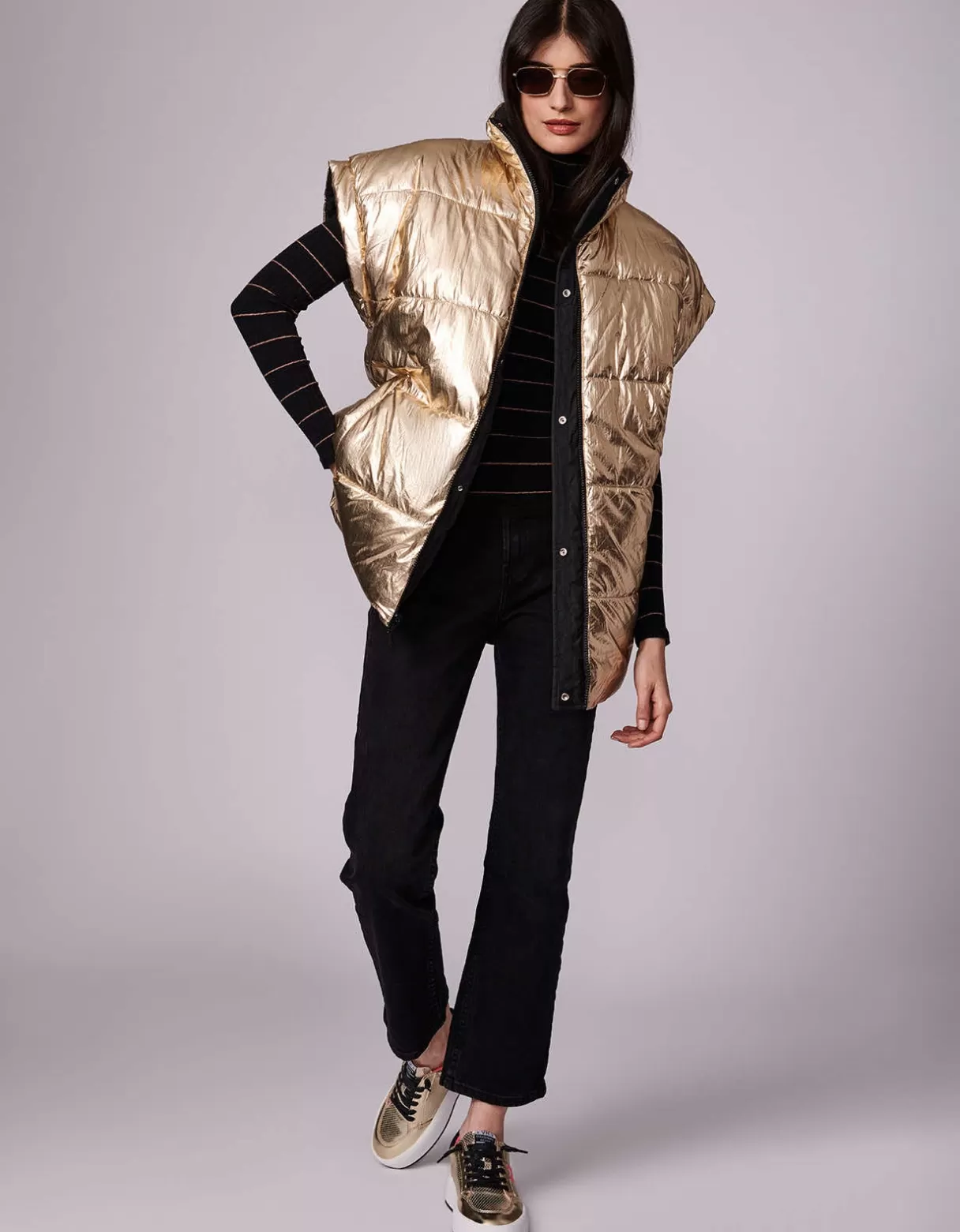 chalet_chic_reversible_puffer_vest_4.webp Women Bernardo Fashions Vests>Chalet Chic Reversible Puffer Vest