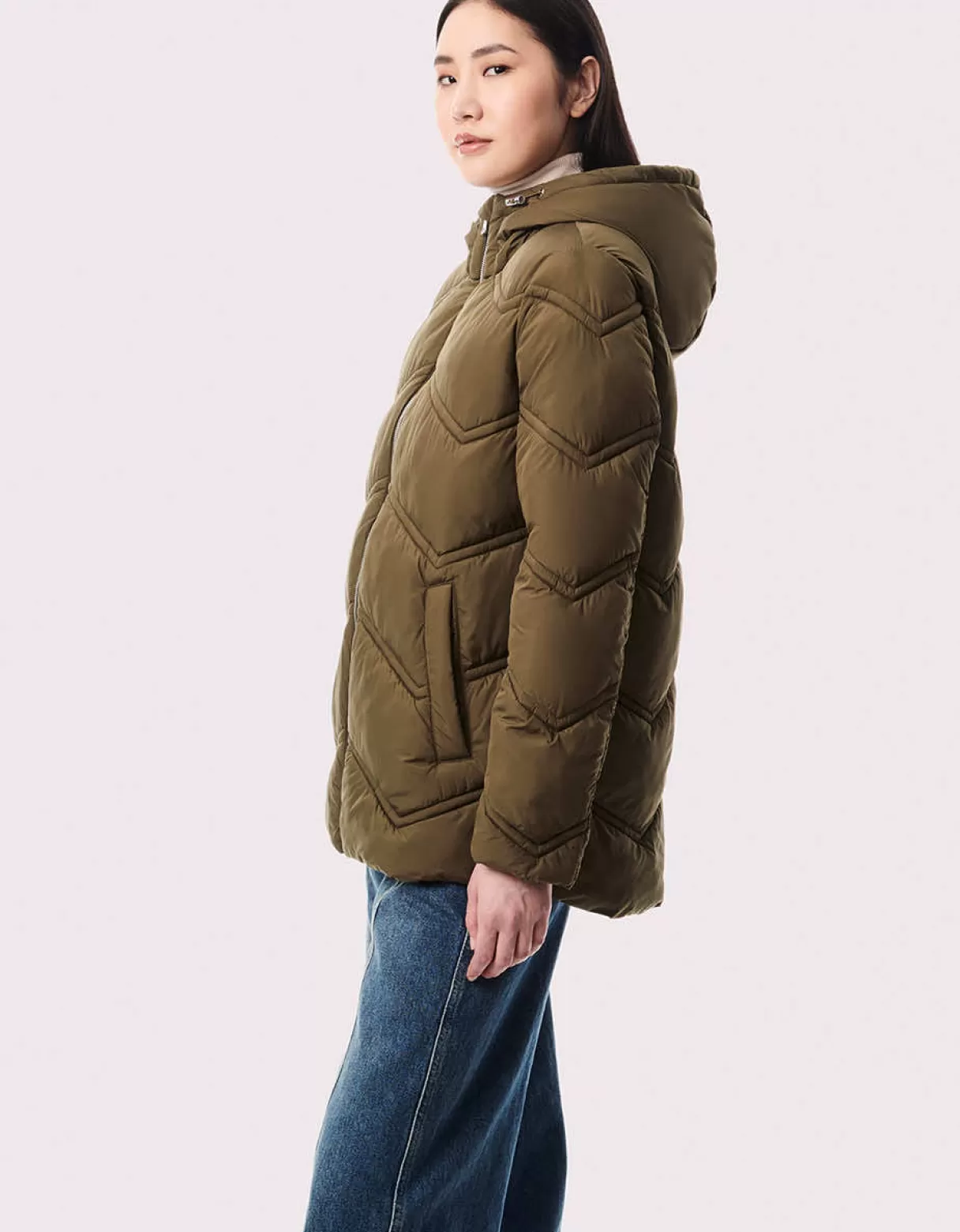 classic_chevron_puffer_jacket_2-1.webp Women Bernardo Fashions Jackets>Classic Chevron Puffer Jacket