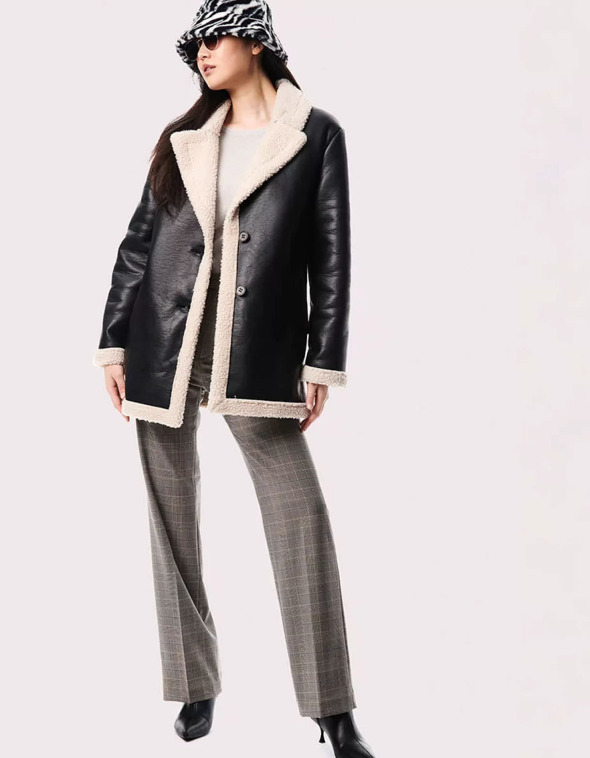 street_chic_vegan_leather_faux_fur_jacket_2.webp Women Bernardo Fashions Vegan Fur>Street Chic Vegan Leather Faux Fur Jacket