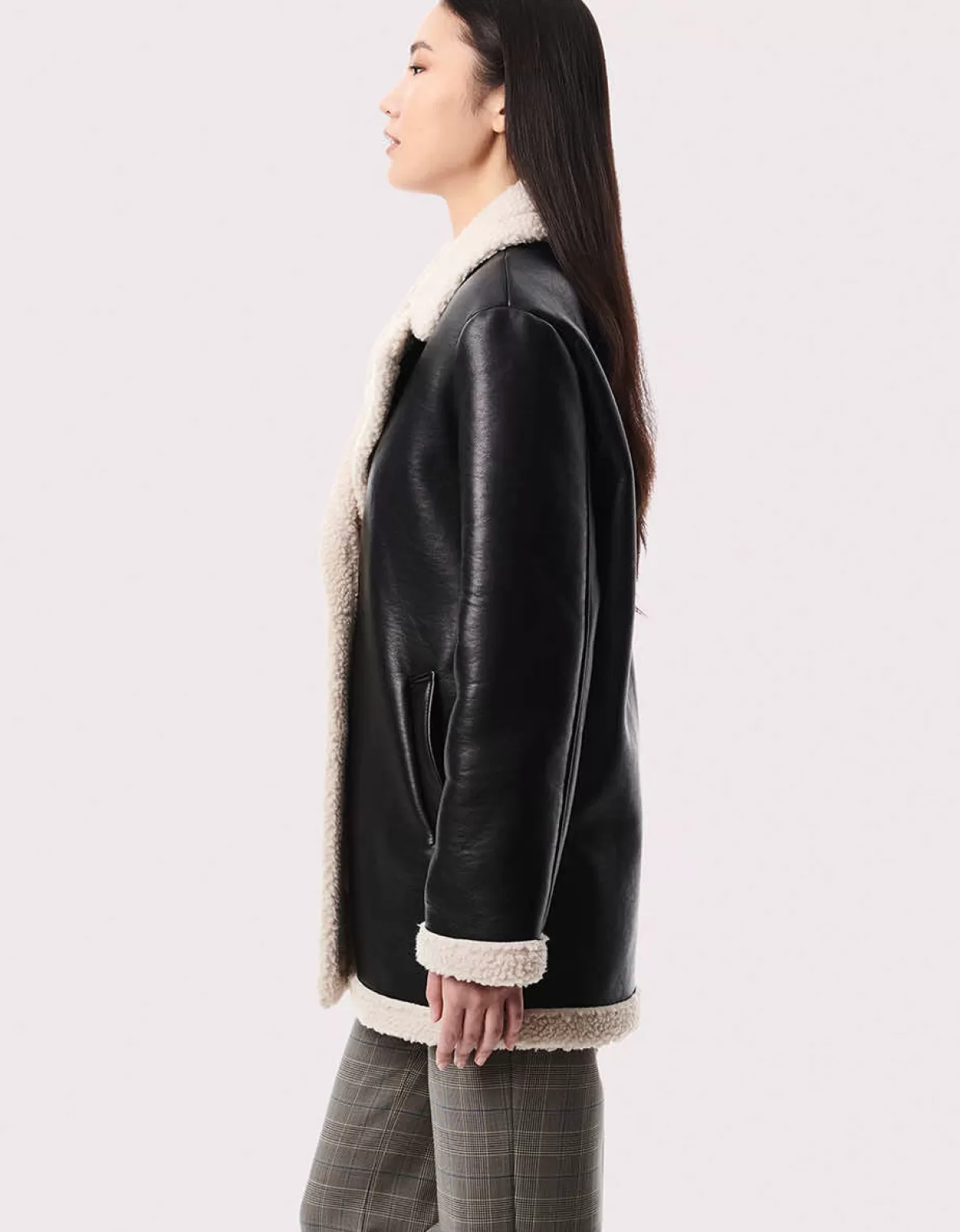 street_chic_vegan_leather_faux_fur_jacket_3.webp Women Bernardo Fashions Vegan Fur>Street Chic Vegan Leather Faux Fur Jacket